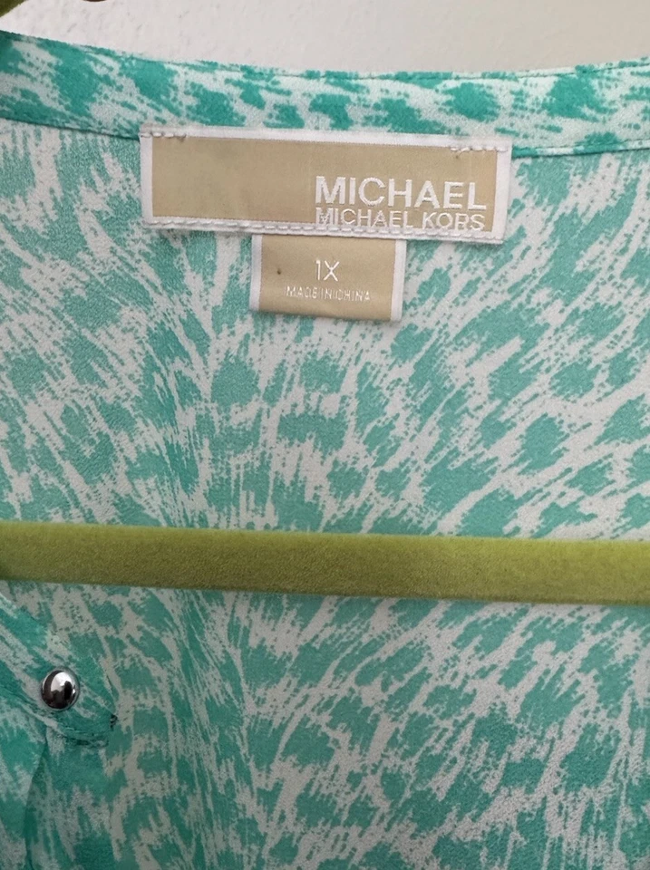 MICHAEL Michael Kors Size Large Blue Open Cold Shoulder Blouse Short Sleeve Foto 3 de 4