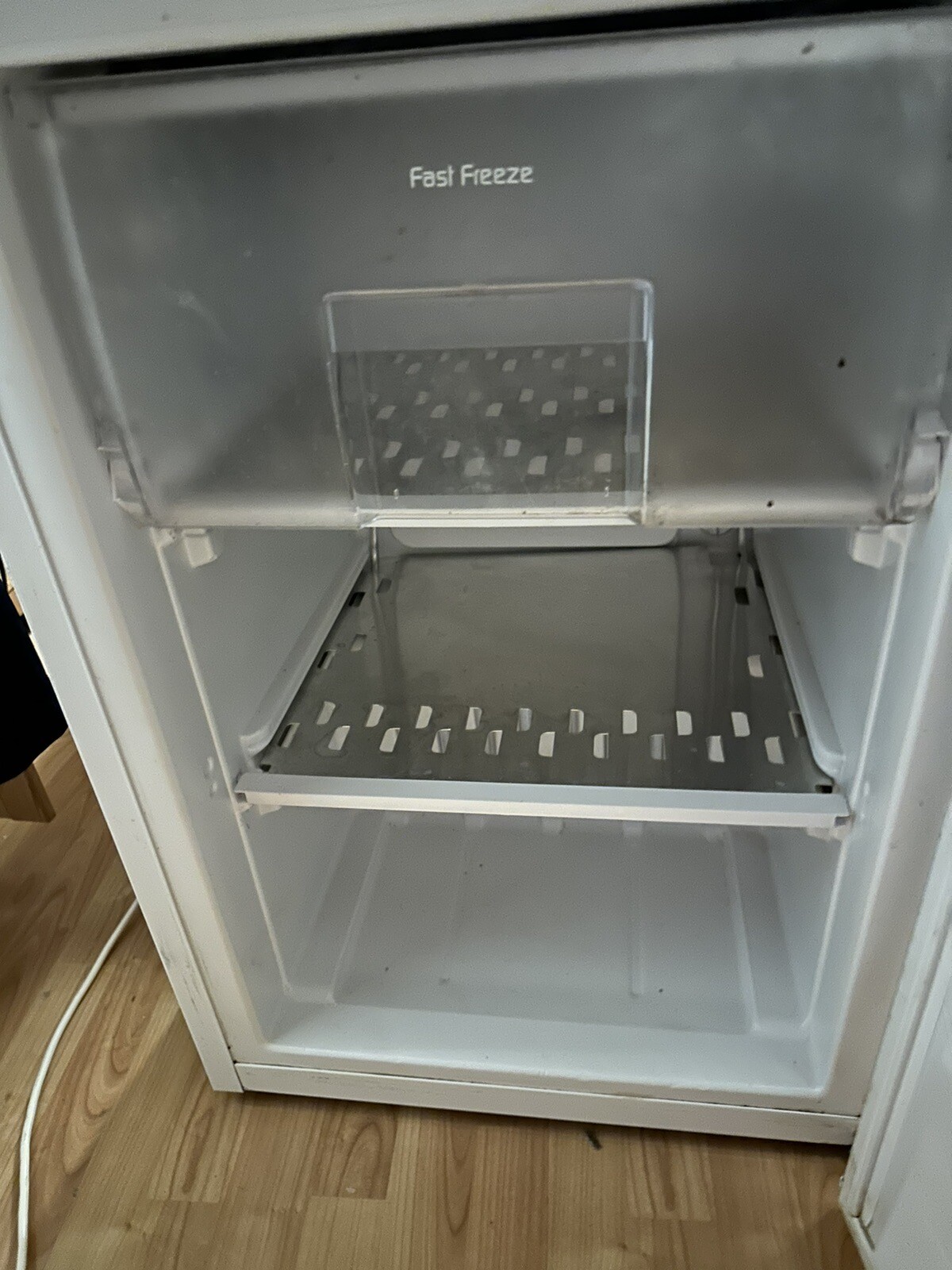 Under Counter Frost Freezer in White, Beko UF584APW 75L Used eBay