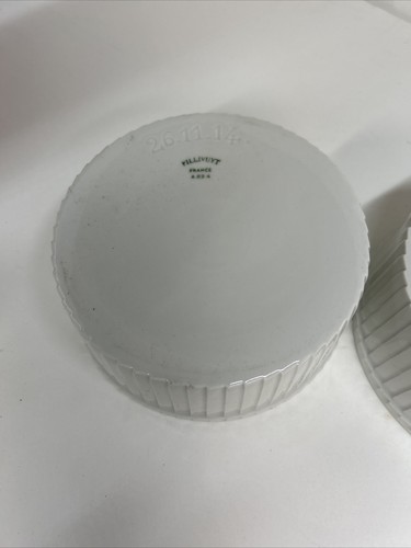 Pillivuyt Porcelain 6-Inch Classic Pleated Souffle Dish Set of Two - Picture 11 of 12