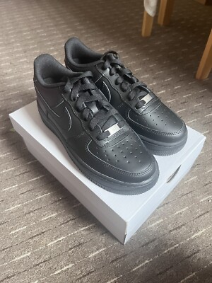 NIKE Air Force Low Junior Black SIZE Trainers UK