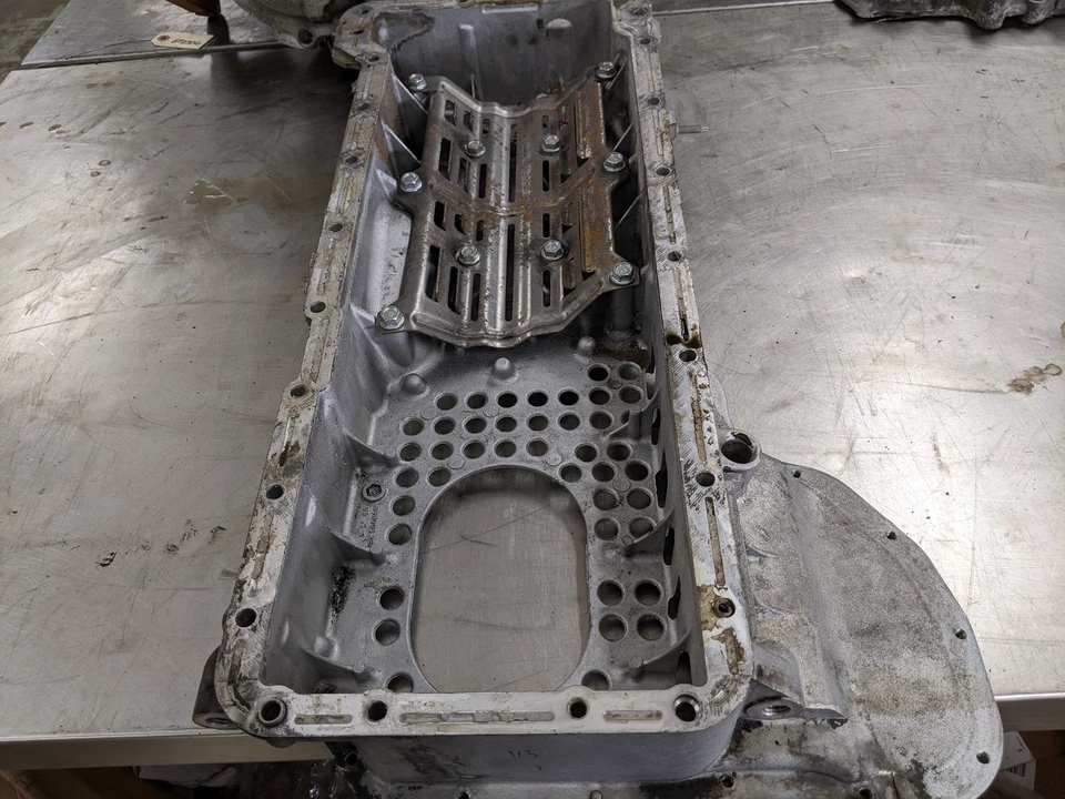 Upper Engine Oil Pan For 01-10 Chevrolet Silverado 2500 HD 6.6 898005231 Diesel - Image 4 of 4