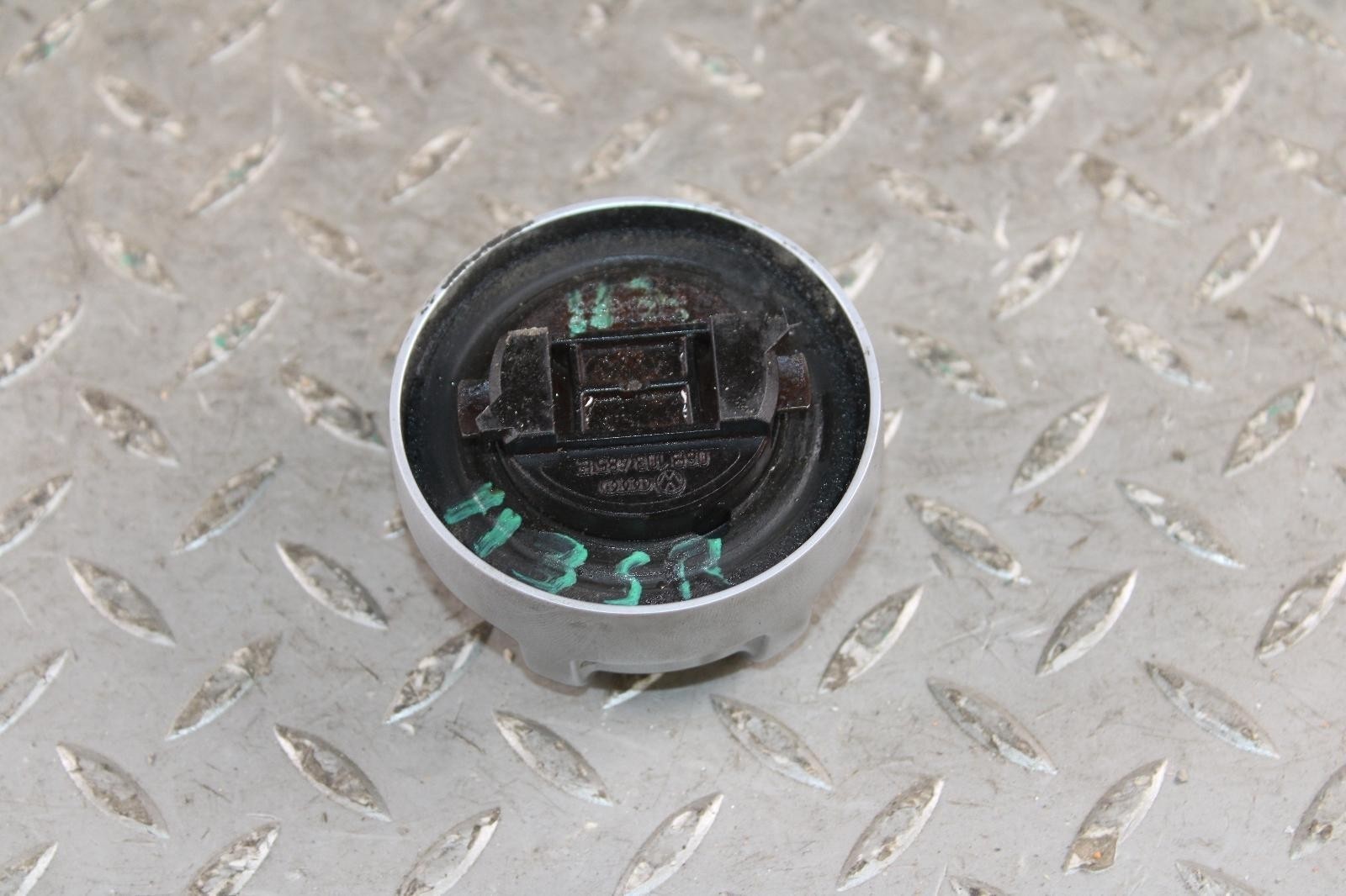 Bentley Flying Spur 2013-2018 Oil cap