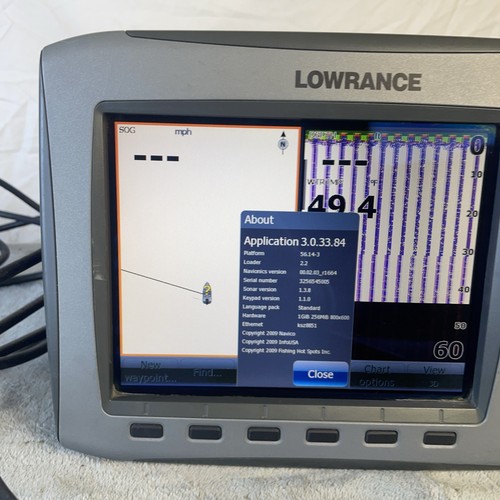 Lowrance HDS 8 Head Unit With Mount And Transducer - Afbeelding 2 van 11