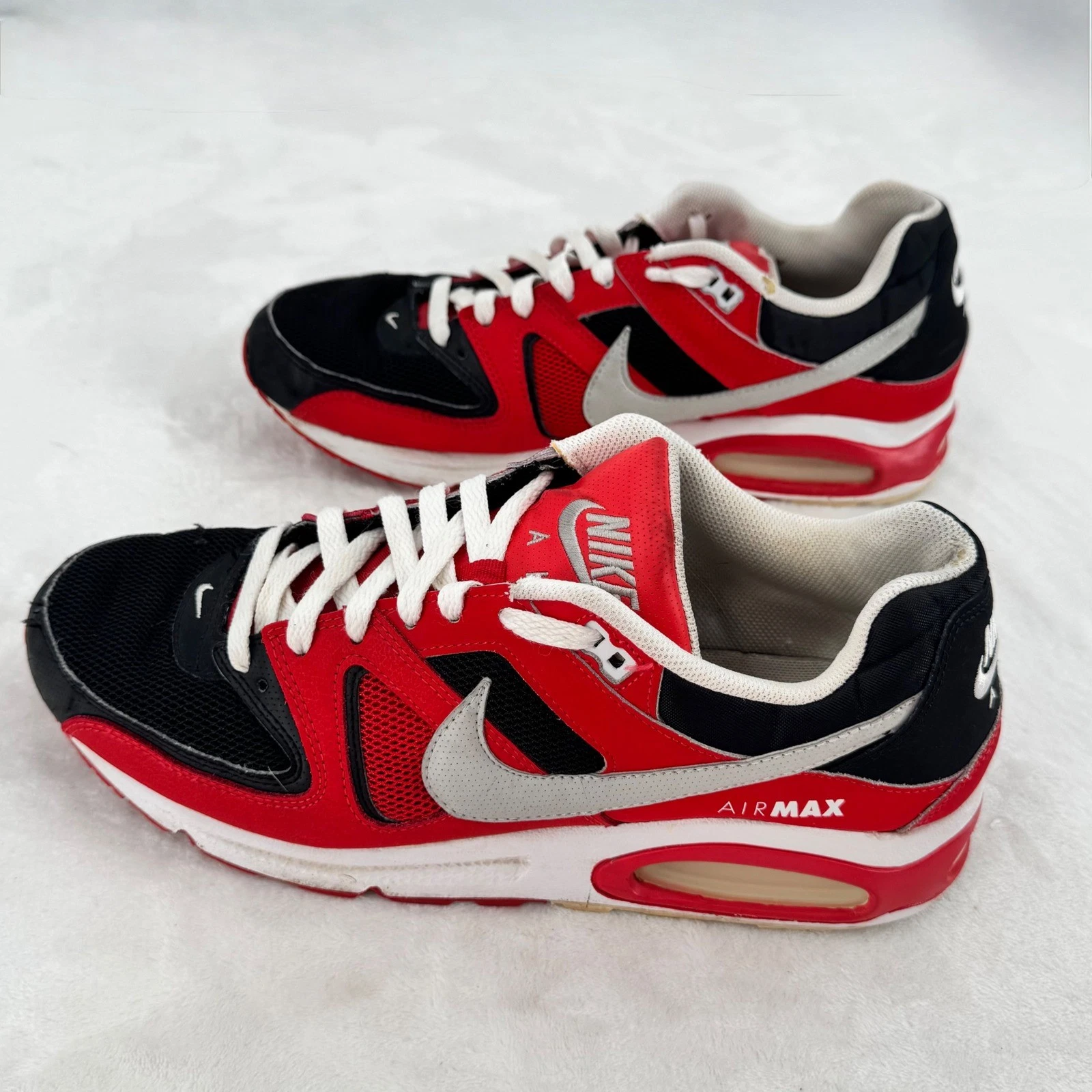 Nike Air Max Command Sneakers Mens Size 11.5 Red Black White Cushioned Shoes