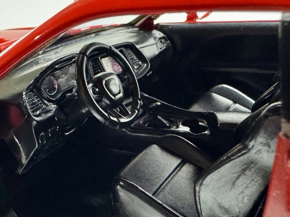 Red 1/24 2018 Dodge Challenger  Die-cast Car By Motermaxx - Image 4 of 4