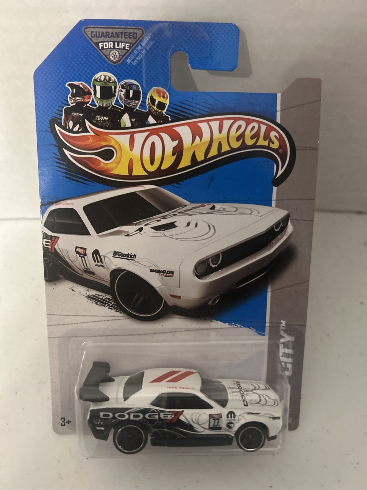 Hot Wheels 2013 HW City Dodge Challenger Drift Car Treasure Hunt #27/250