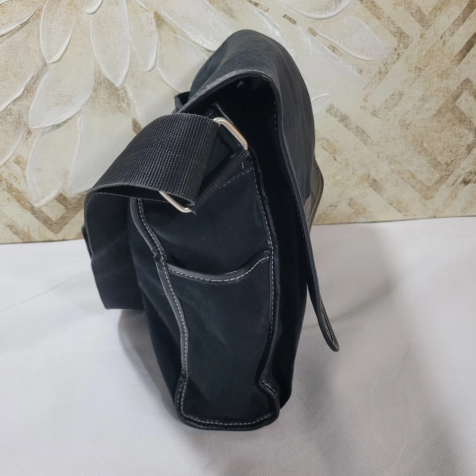 Kenneth Cole Bolso Negro Gamuza Unisex Nueva York Solapa Mensajero Maletín Laptop Y2K Foto 4 de 4