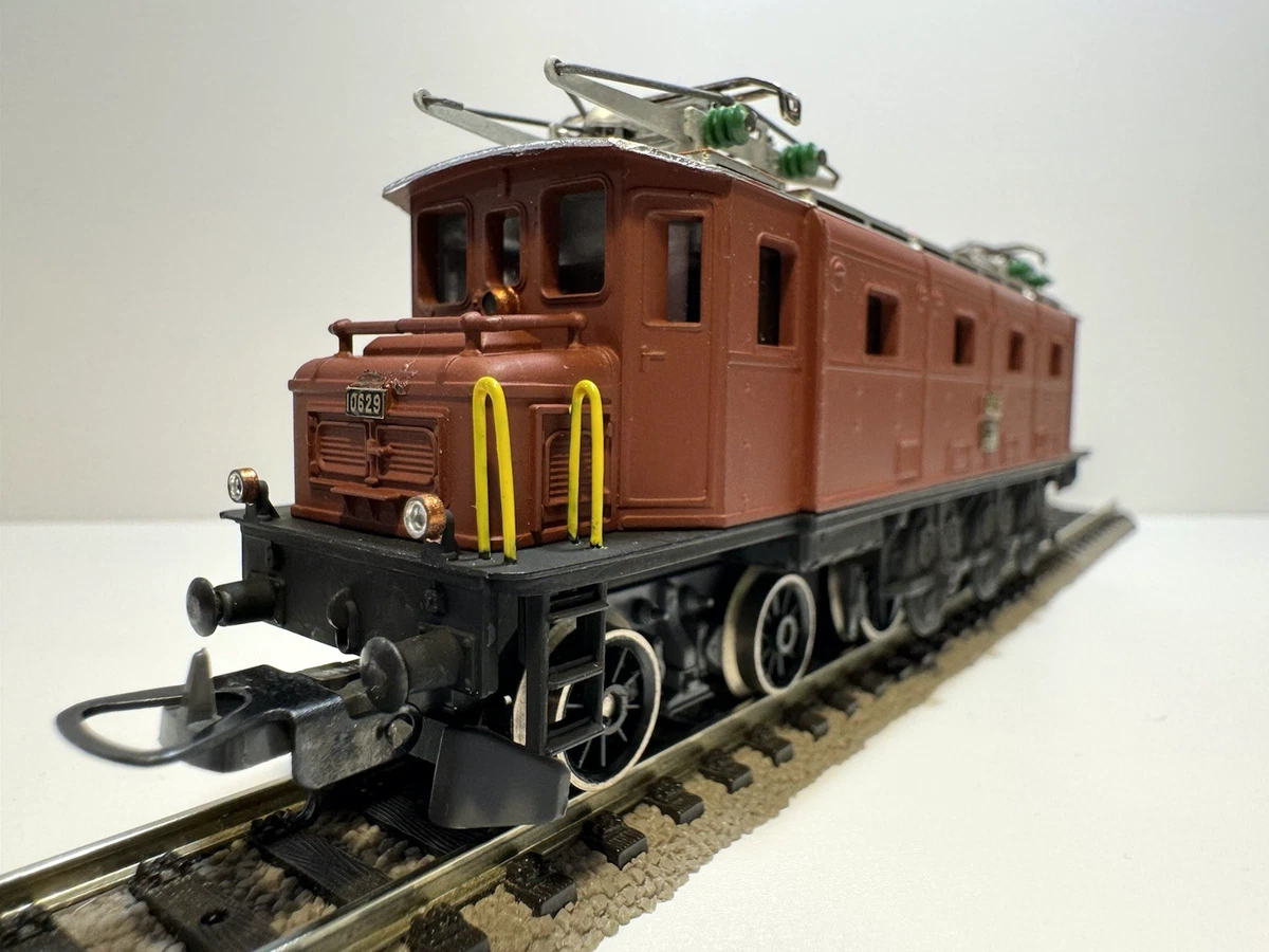 Locomotives - REE - Locomotive Electrique BB 16015 Origine Flèche d'Or SNCF DCC Sound ép. III réf. MB-141 S Neuf NBO HO 1/87
