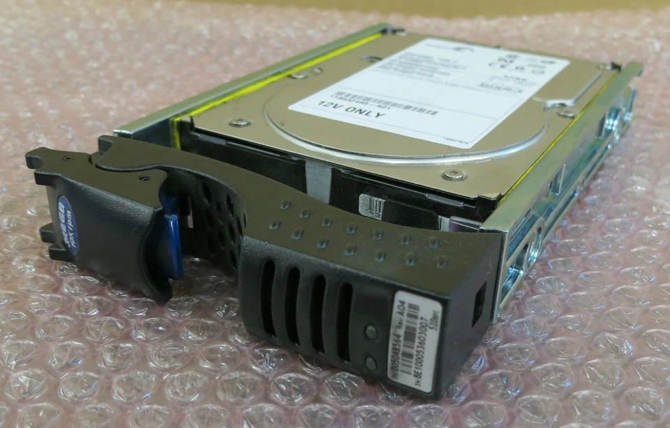 Seagate ST3300007FCV 300GB 10K Rpm FC Hard Drive with Caddy 9X1007-030 - Image 3 of 4