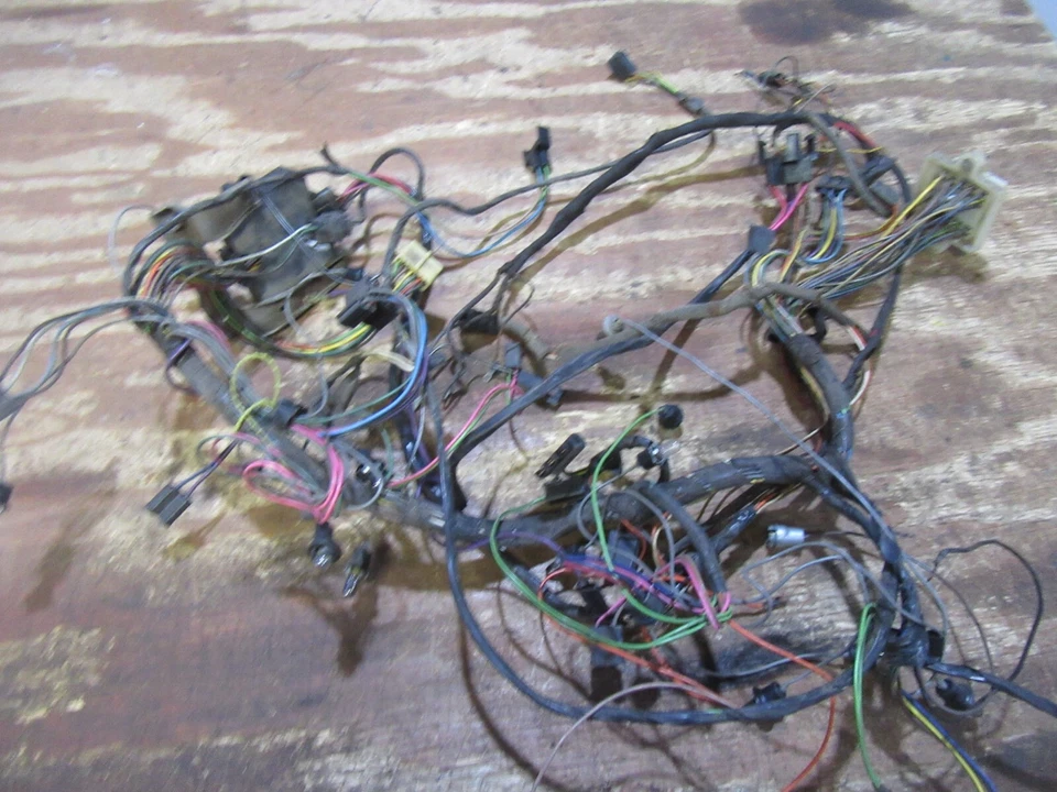 Cadillac Deville 1965 1966 convertible interior debajo del tablero arnés de cables caja de fusibles Foto 3 de 3