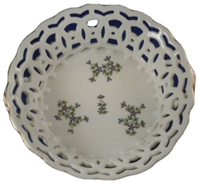 Antique 19thC Porcelain Paris Dihl et Guerhard Reticulated Basket Porcelaine 