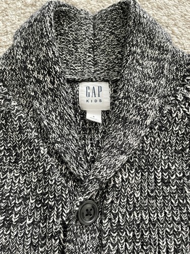 NWOTGap Boys Sweater Cardigan Size S - Picture 2 of 2