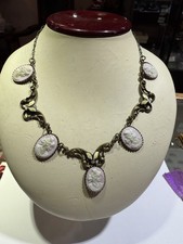 Vintage Victorian Carved Cameo and Enamel Necklace 15