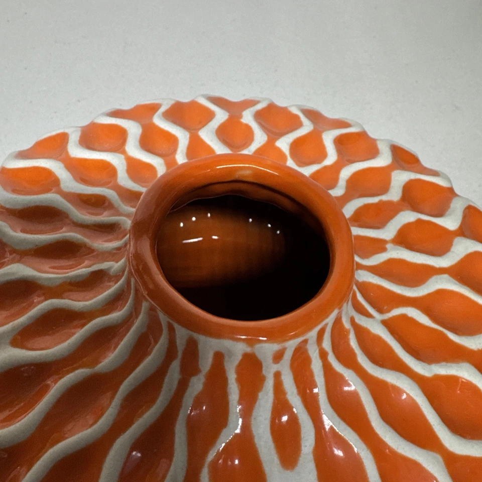 Jarrón de cerámica Bed Bath & Beyond Imax Agatha mandarina ver fotos Foto 3 de 4