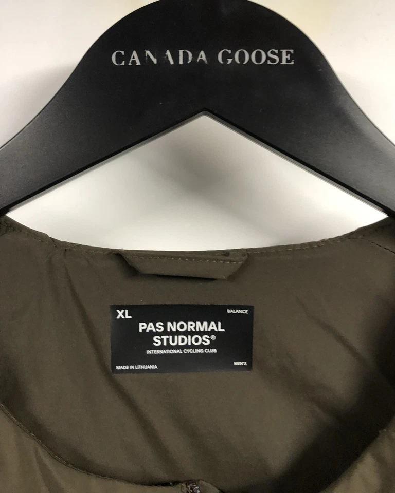 Pas Normal Studios Balanced Insulated Dusty Brown Vest XL - Image 3 of 4