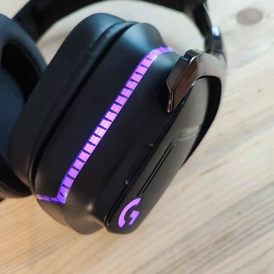 Logitech G935 Cuffie RGB Wireless 7.1 - Immagine 3 di 4