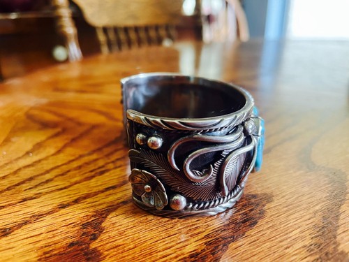 Estate Collection Old Pawn Navajo Sterling Silver Natural Kingman Turquoise Cuff - Picture 7 of 8