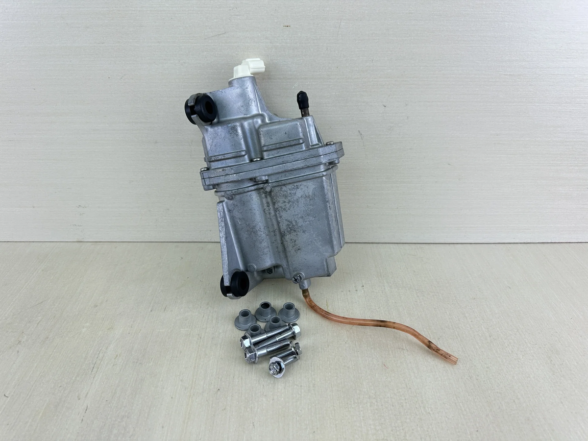2006 Suzuki 150HP DF150 4 Stroke VST Fuel Vapor Seprator 2006 Suzuki 150HP DF150 4 Stroke VST Fuel Vapor Seprator