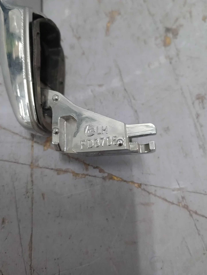 Ford Flex Edge MKX 2007-2019 manija de puerta exterior exterior delantera derecha cromada (nueva) Foto 4 de 4