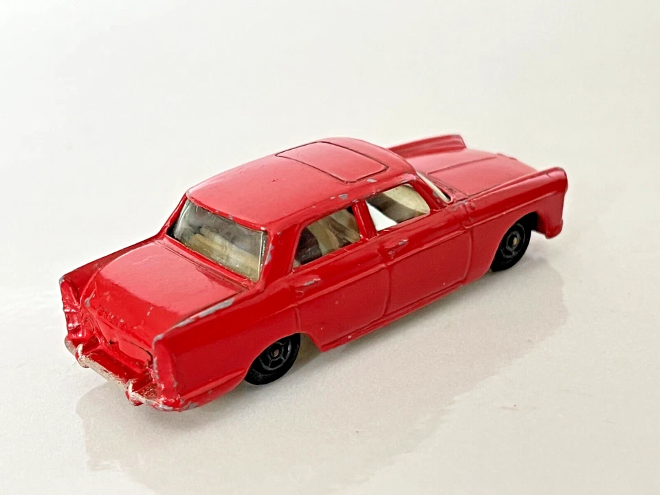 Mini Buby Peugeot 404 escala 1/64 - rojo Foto 2 de 4