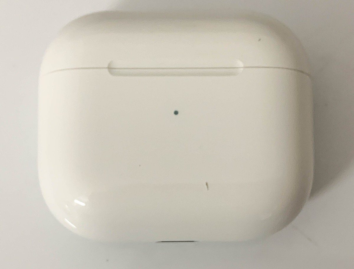 Apple AirPods 3rd Gen Wireless Bluetooth Earbuds or Case Apple AirPods 3rd Gen Wireless Bluetooth Earbuds or Case
