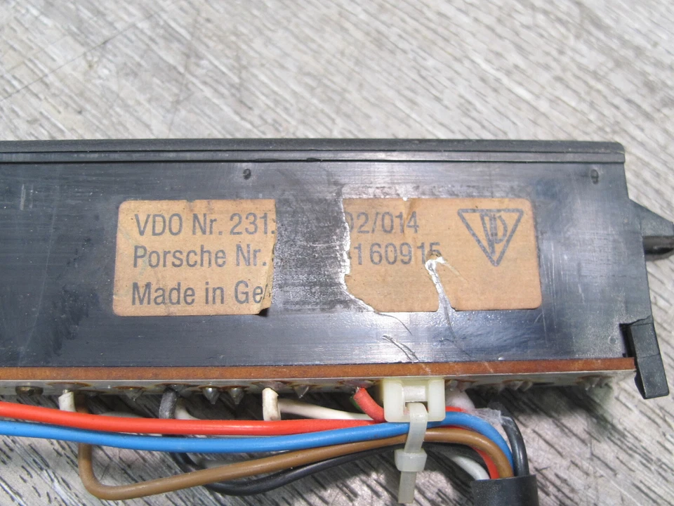 PORSCHE 928 S 1984-1986 TABLERO CERRADURA PUERTA INTERRUPTOR UNIDAD MÓDULO CONTROL Foto 3 de 4