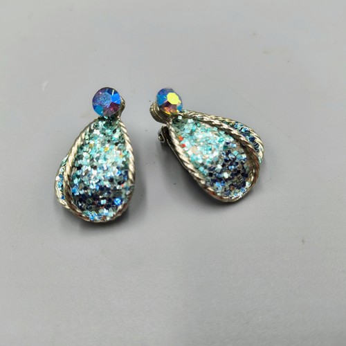 Vintage Blue Rhinestone Glitter Floral Brooch Clip Earrings Set - Picture 9 of 9