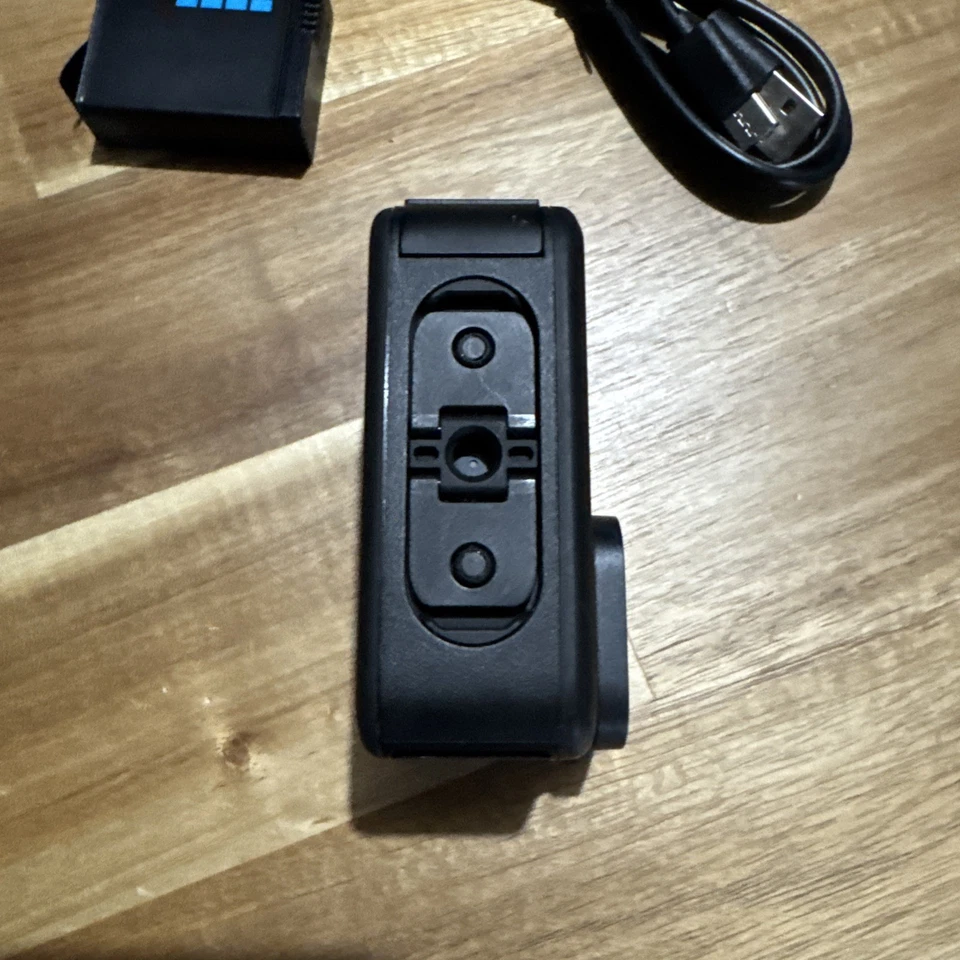 GoPro HERO13 Action Camera 27MP - Non WORKING FOR PARTS T22 - Image 4 of 4