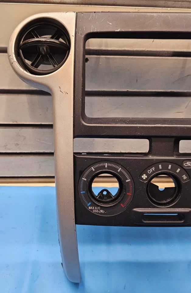 🔥04-06 Scion XB Dash AM FM Radio Estéreo Pantalla Bisel Panel de Ajuste Tostado/Negro Fabricante de Equipo Original Foto 4 de 4