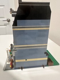 Lego Creator Expert Pet Shop 10218