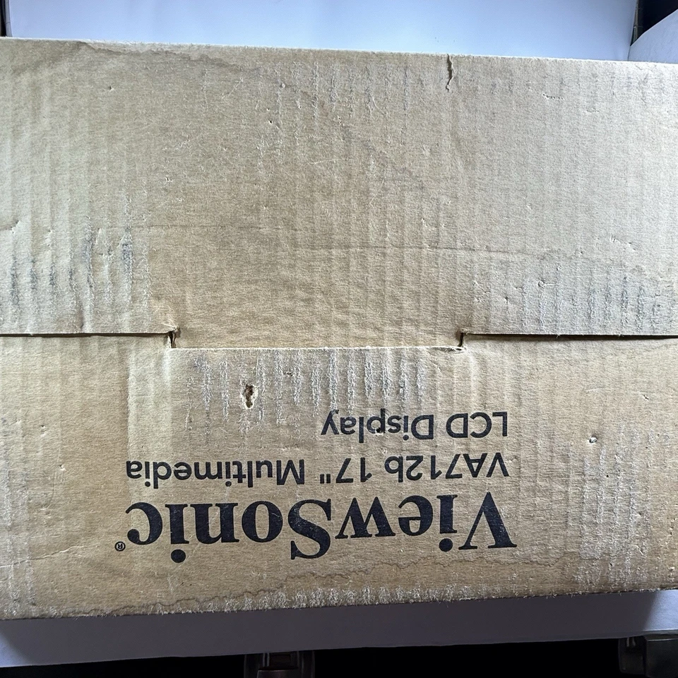 ViewSonic 17" Multimedia 1280 x 1024 LCD Gaming Monitor, Model VA712b  *Open Box - Image 4 of 4