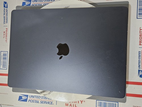 Apple MacBook Air 2023 15" Laptop 256GB M2 8GB RAM *COSMETIC ISSUES* APPLE CARE+ - Afbeelding 8 van 15