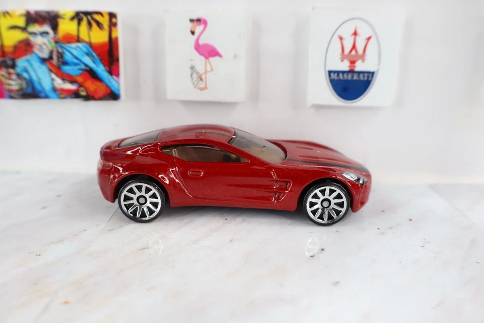 ✅ Llantas Aston Martin One-77 Hot Wheels 2023 Motor Show Series rojas 10SP 1:64 sueltas Foto 3 de 4