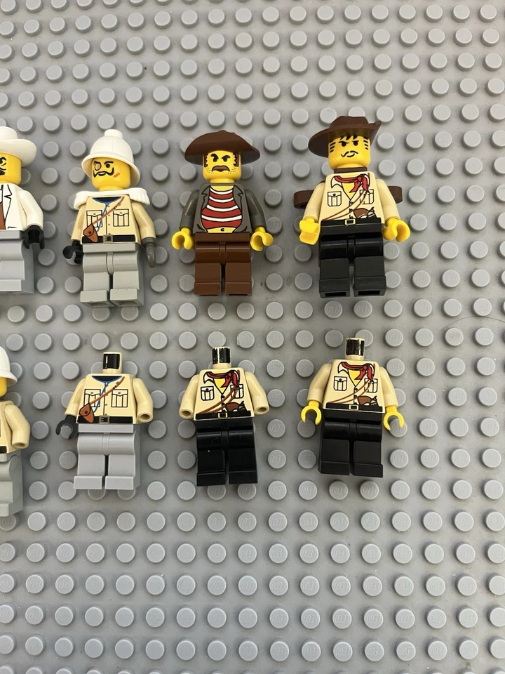 Lego Aventureros Minifiguras + Lote de Piezas de Minifiguras - Señor Palomar/Gómez Foto 4 de 4