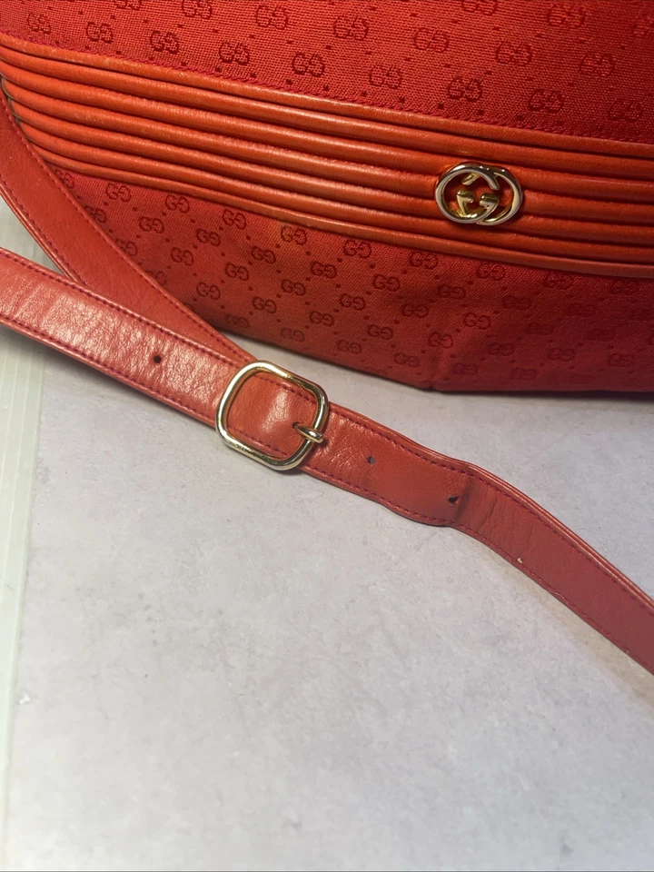 Auténtico bolso de hombro Gucci vintage con monograma rojo 30·01·5805 Foto 4 de 4