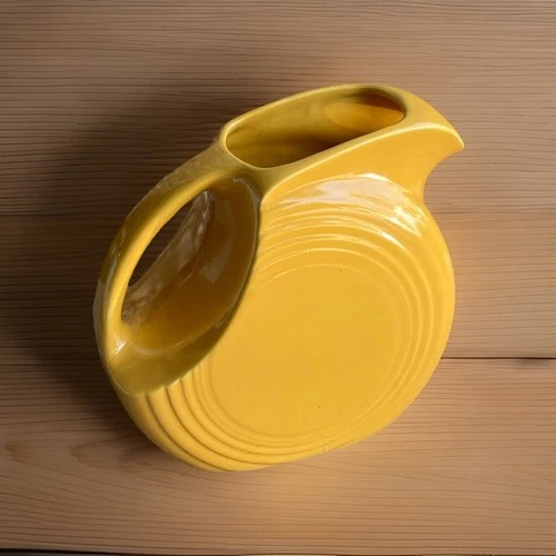 VTG  Fiesta Fiestaware Homer Laughlin Original Yellow Glaze 6” Disk Pitcher~MINT