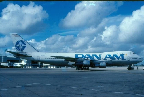 V602  N4704U  PAN AM  B747-122      ORIGINAL KODAK SLIDE