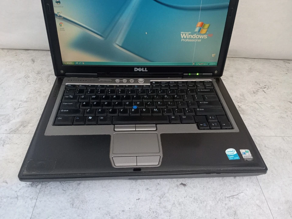 Dell Latitude D630 14" Intel Core Duo 2GB RAM 160GB HDD XP RS232 * READ * -RR - Image 2 of 4