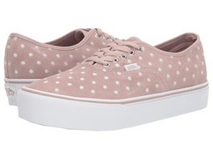 size 8.5 men's shoes to women's