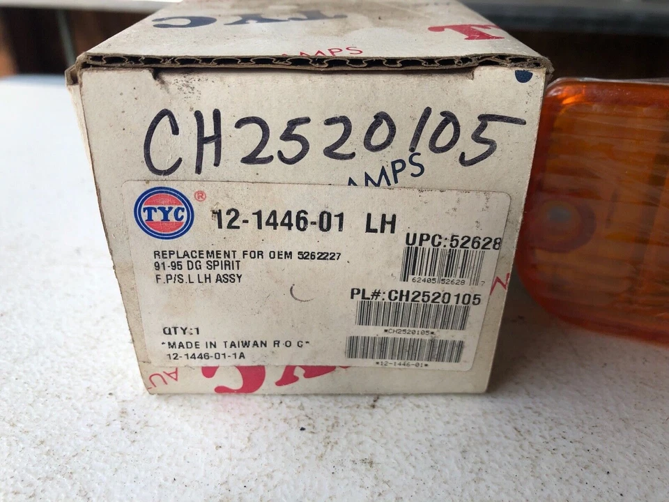 1991-1995 dodge spirit parking lamp assembly. BRAND NEW!!!! - Image 2 of 4