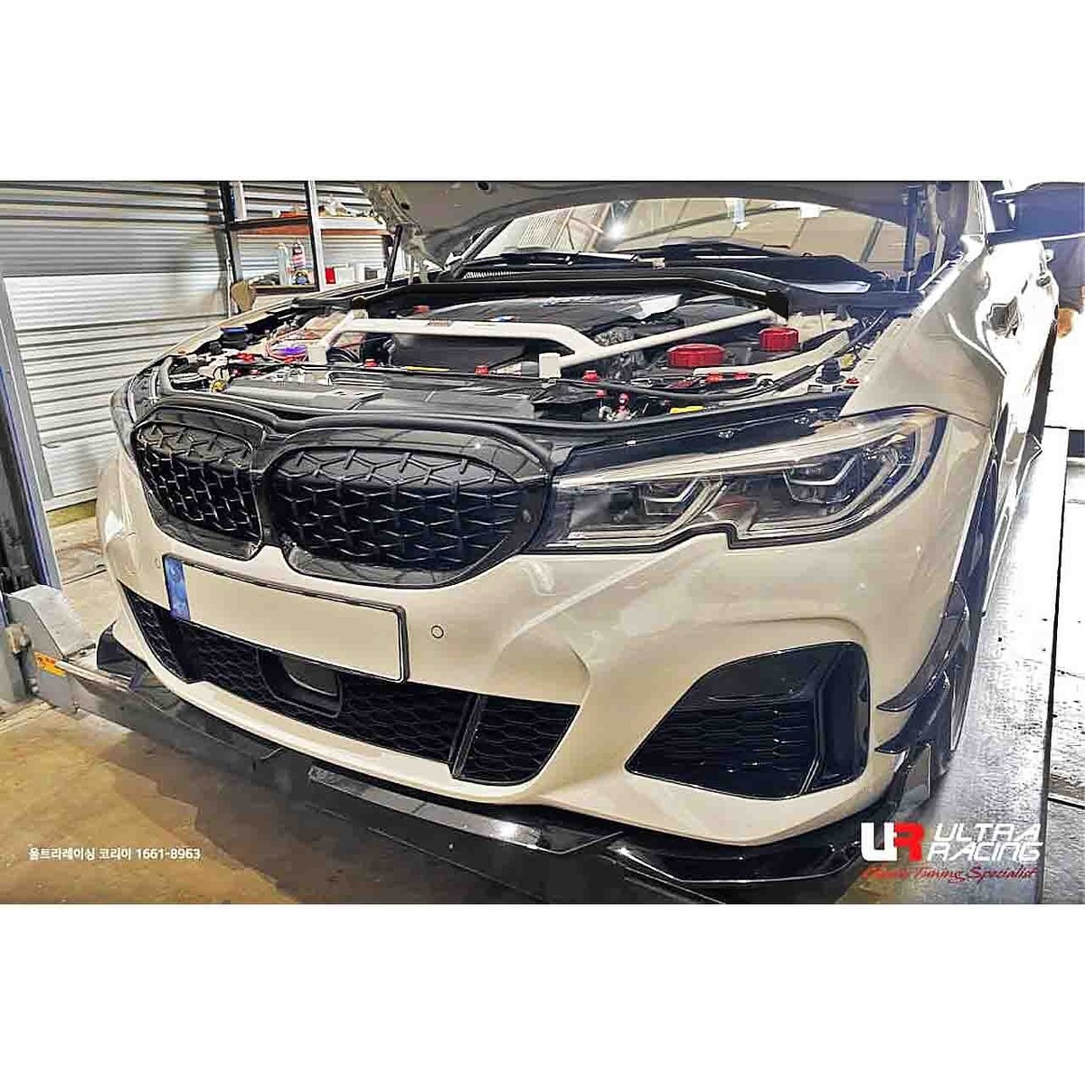 2019-2024 BMW 3 Series G20 Ultra Racing 4 POINTS FRONT STRUT TOWER