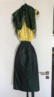 Dirndl XL Handgefertigt Trachtenkleid