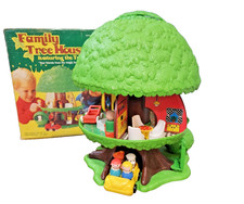 Vintage 1975 Kenner Family Tree House Tree Tots Playset Box Accessories 97000