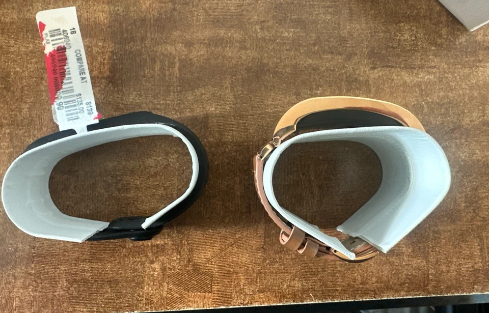 NUEVO Reloj Garmin Vivofit 2 Signature Series Dorado/Cuero y Negro Bandas RARO NUEVO EN CAJA - Imagen 4 de 4