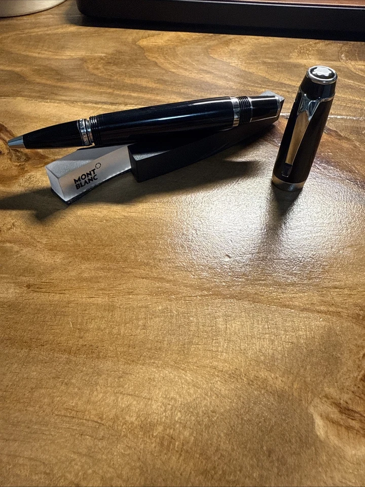 Montblanc Boheme Noir Platinum Line Rollerball Fineliner con bolígrafo de piedra azul Foto 2 de 4