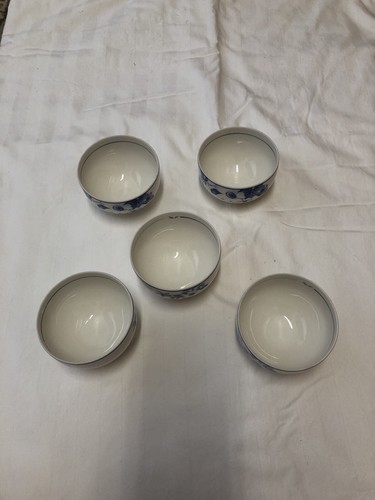 5 HANAE MORI Tableware Yamaka Fine Porcelain Blue Cherry Blossom Tea Bowls EUC - Picture 4 of 10