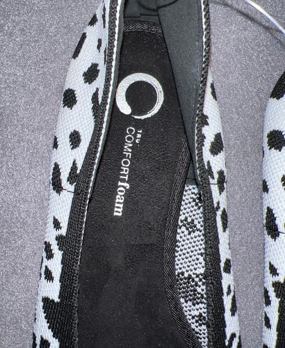 Journee Collection Pointed Toe Knit Fabric Animal Print Ballet Flats Size 7.5 - Picture 10 of 11