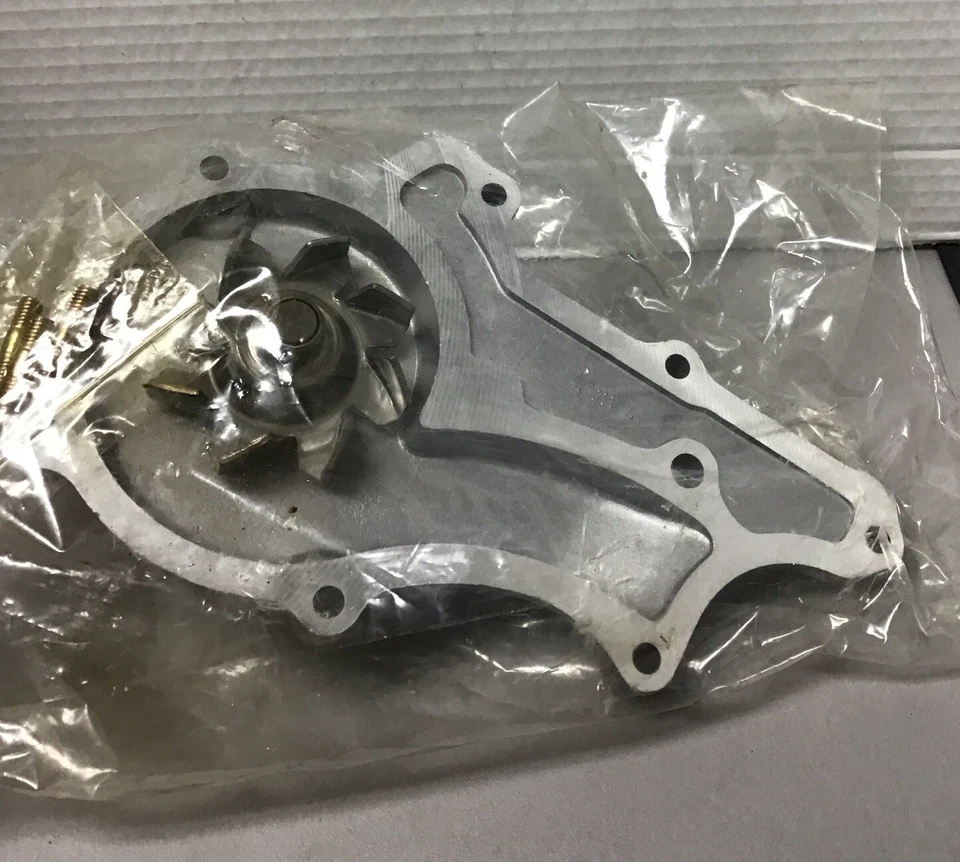 GMB 170-1320 发动机水泵 适用于 75-78 丰田 Celica Corona 拾音器(B153) — 第 3/4 张图片