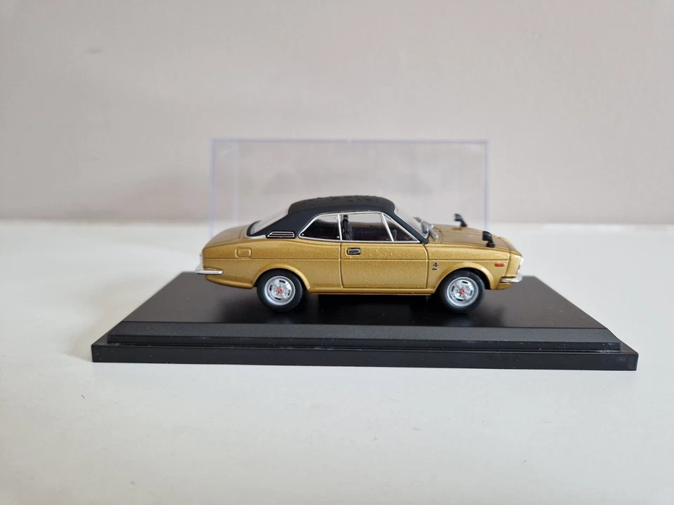 Hachette Norev 1/43 Honda 1300 Coupe 9 - Dorado/Negro - 1970 - Imagen 3 de 4