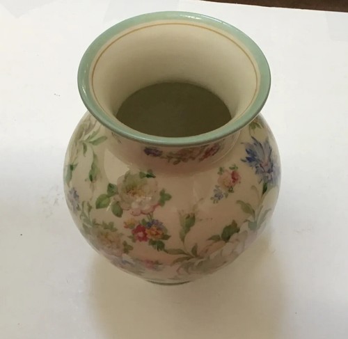 Thomas Bavaria Ivory Vase with Floral Print & Green Trim US Germany  Zone 5” - Picture 4 of 8